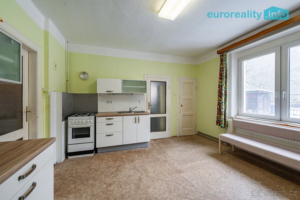 Prodej rodinný dům - Cheb, 350 02