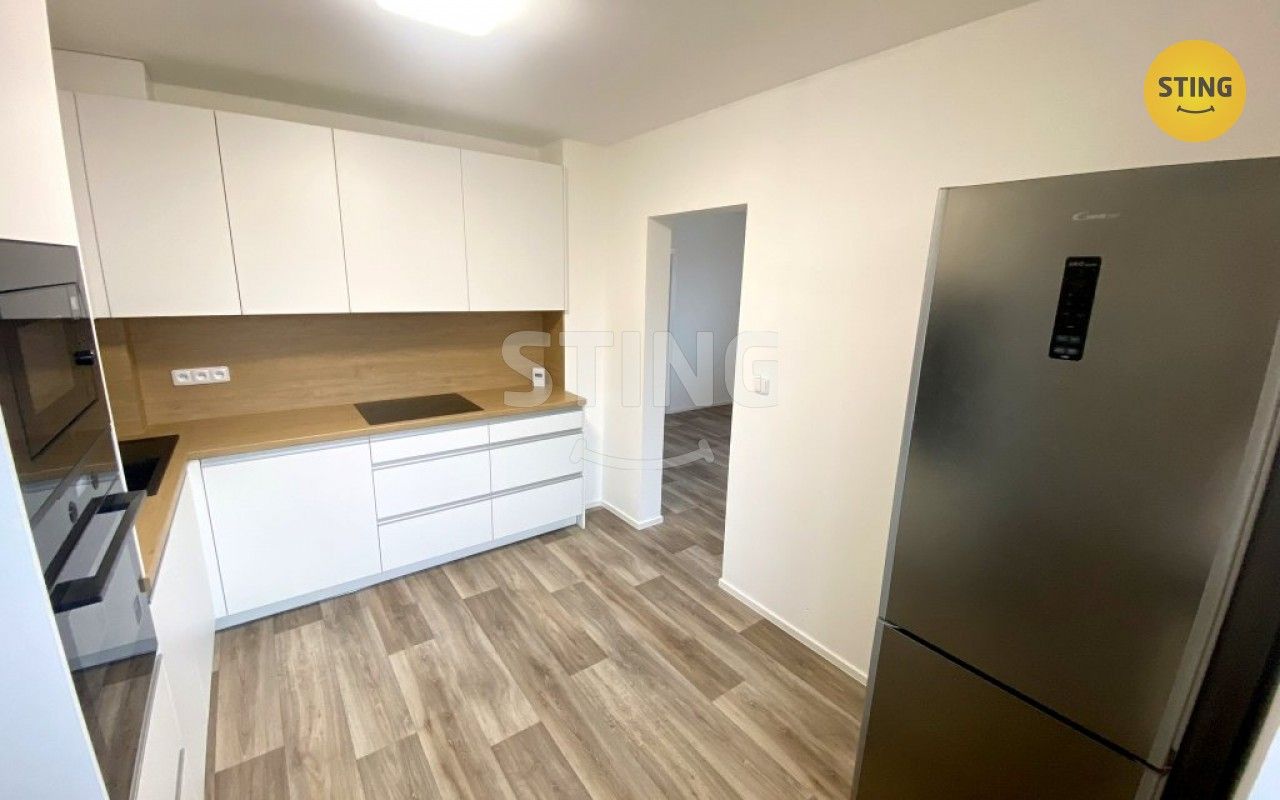 Pronájem byt 2+1 - Mírová, Raduň, 48 m²