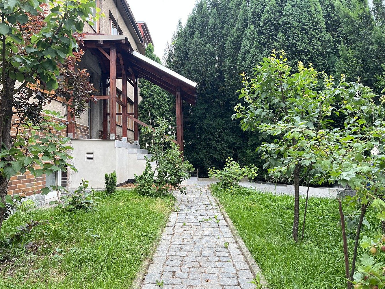 Byt 3+1 · 90 m² · Praha - Kobylisy, okres Praha 8, Hlavní město Praha - 4