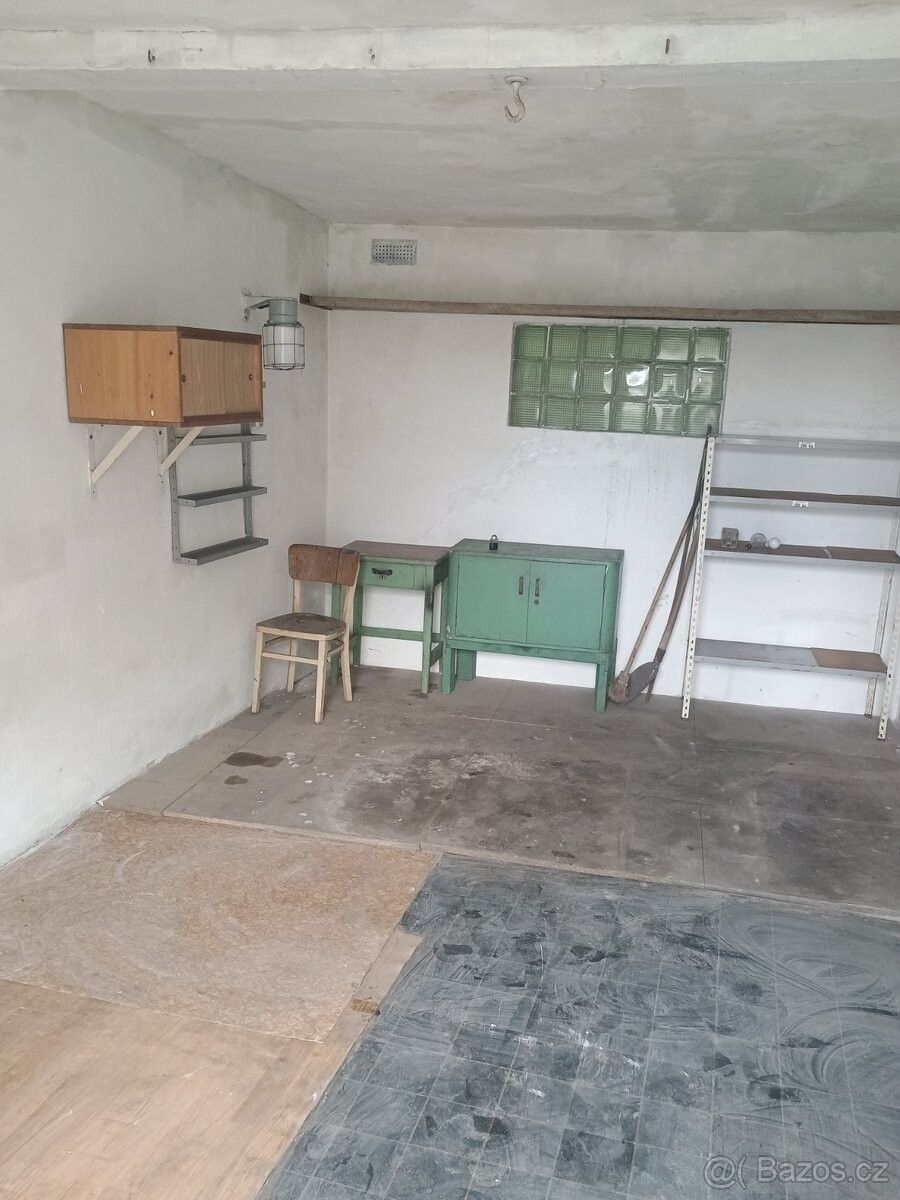 Prodej garáž - Karviná, 734 01