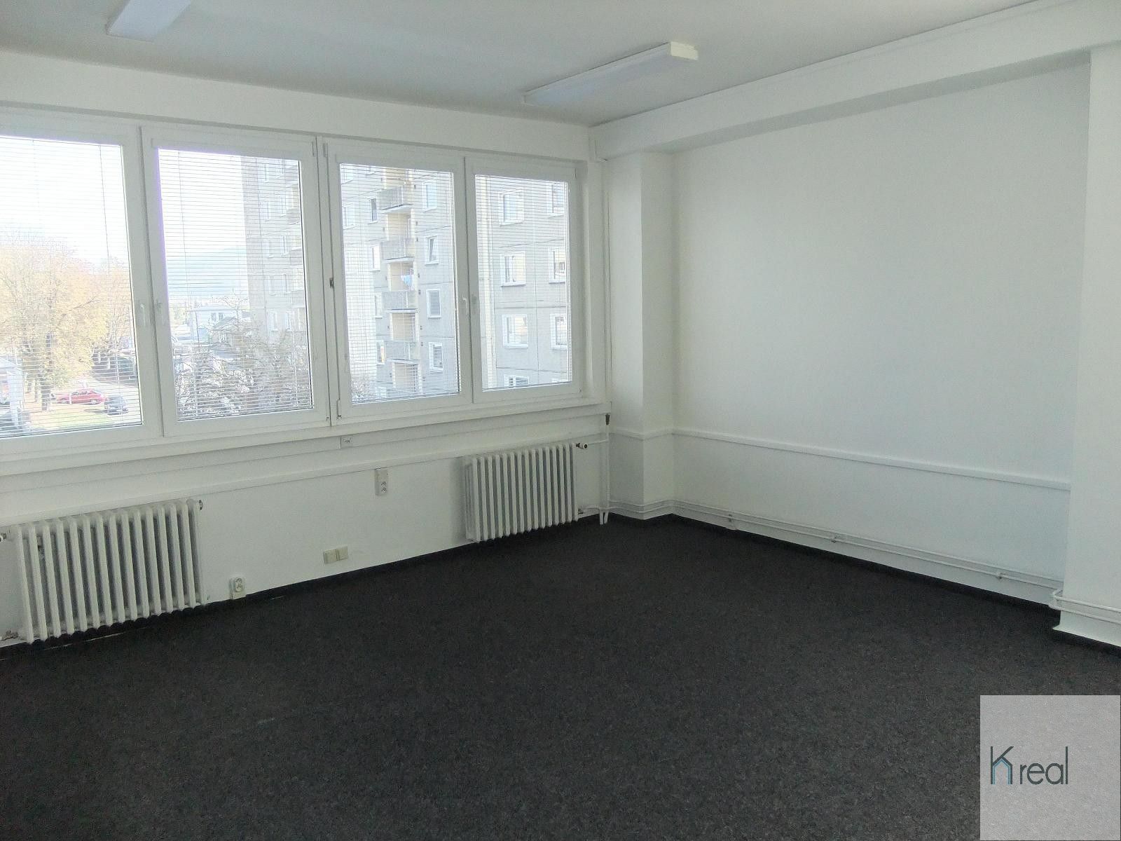 Pronájem kancelář - Majakovského, Karlovy Vary