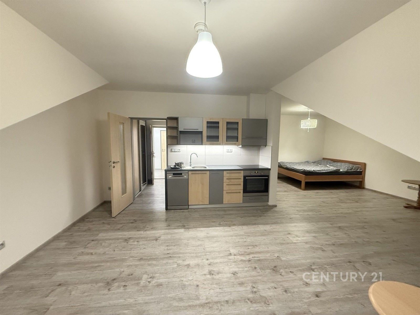 Pronájem byt 1+kk - Sportovní, Tachlovice, 48 m²