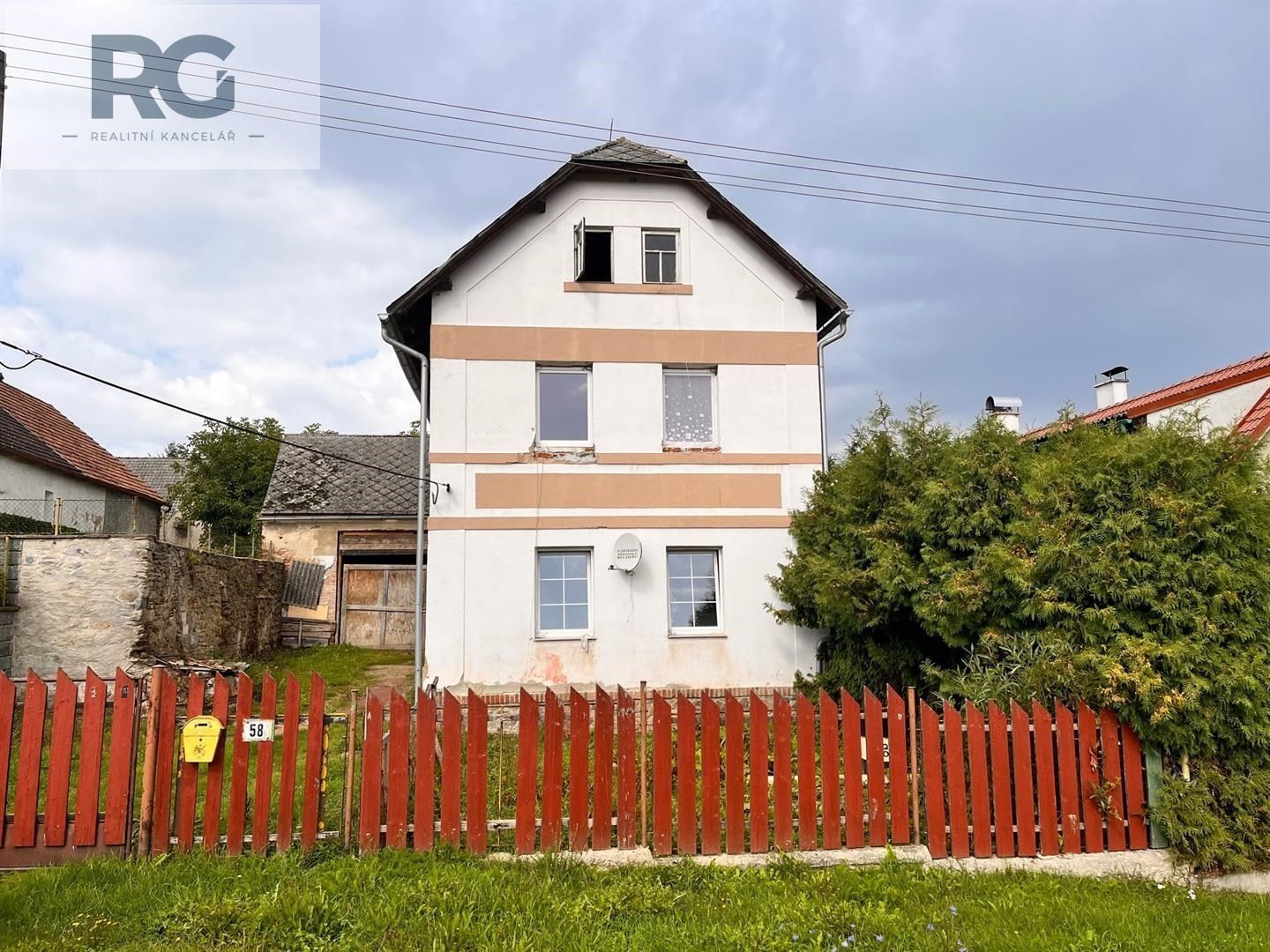 Prodej dům - Malý Bor, 195 m²