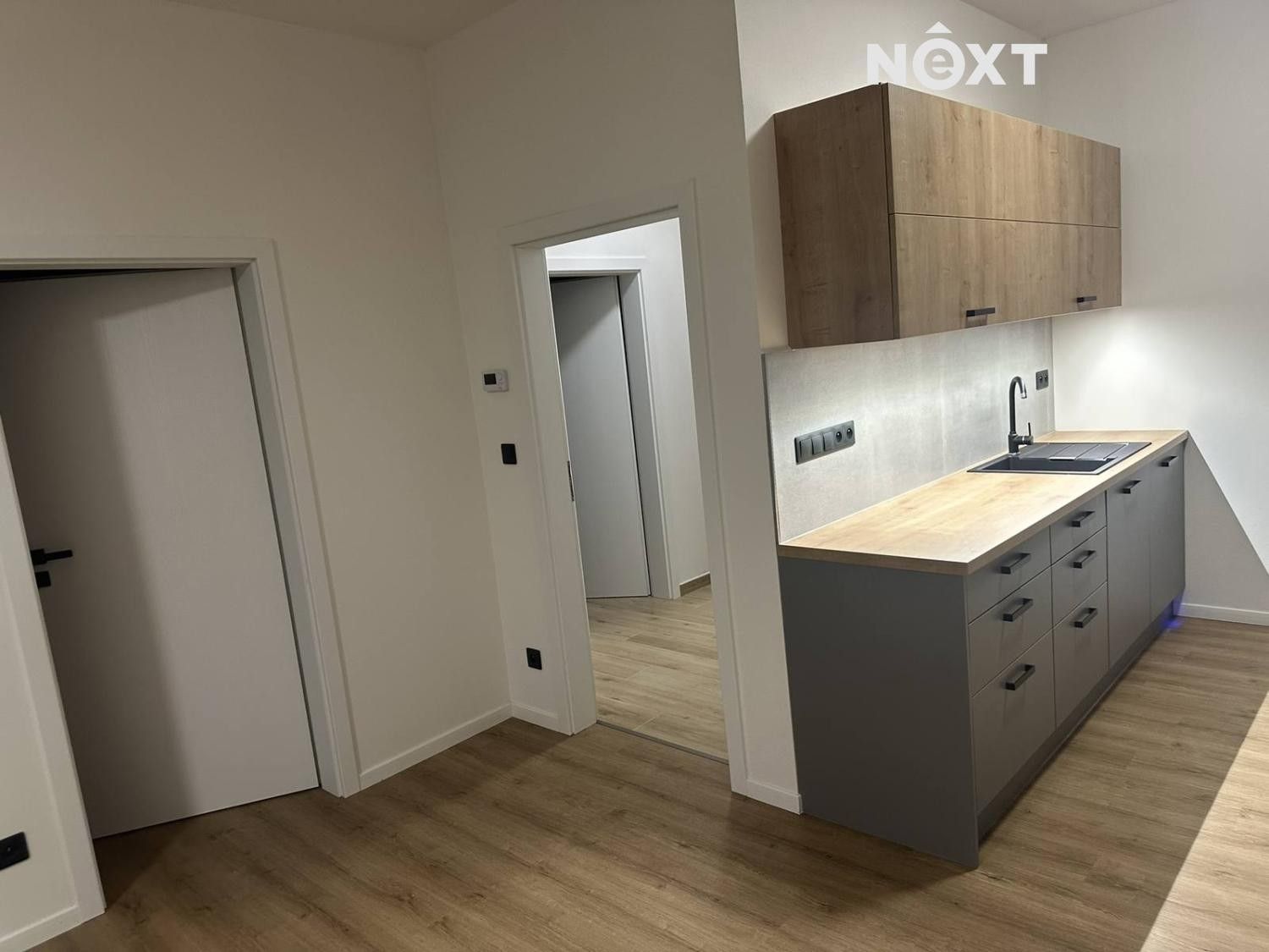 Pronájem byt 2+kk - Budějovická, Homole, 53 m²