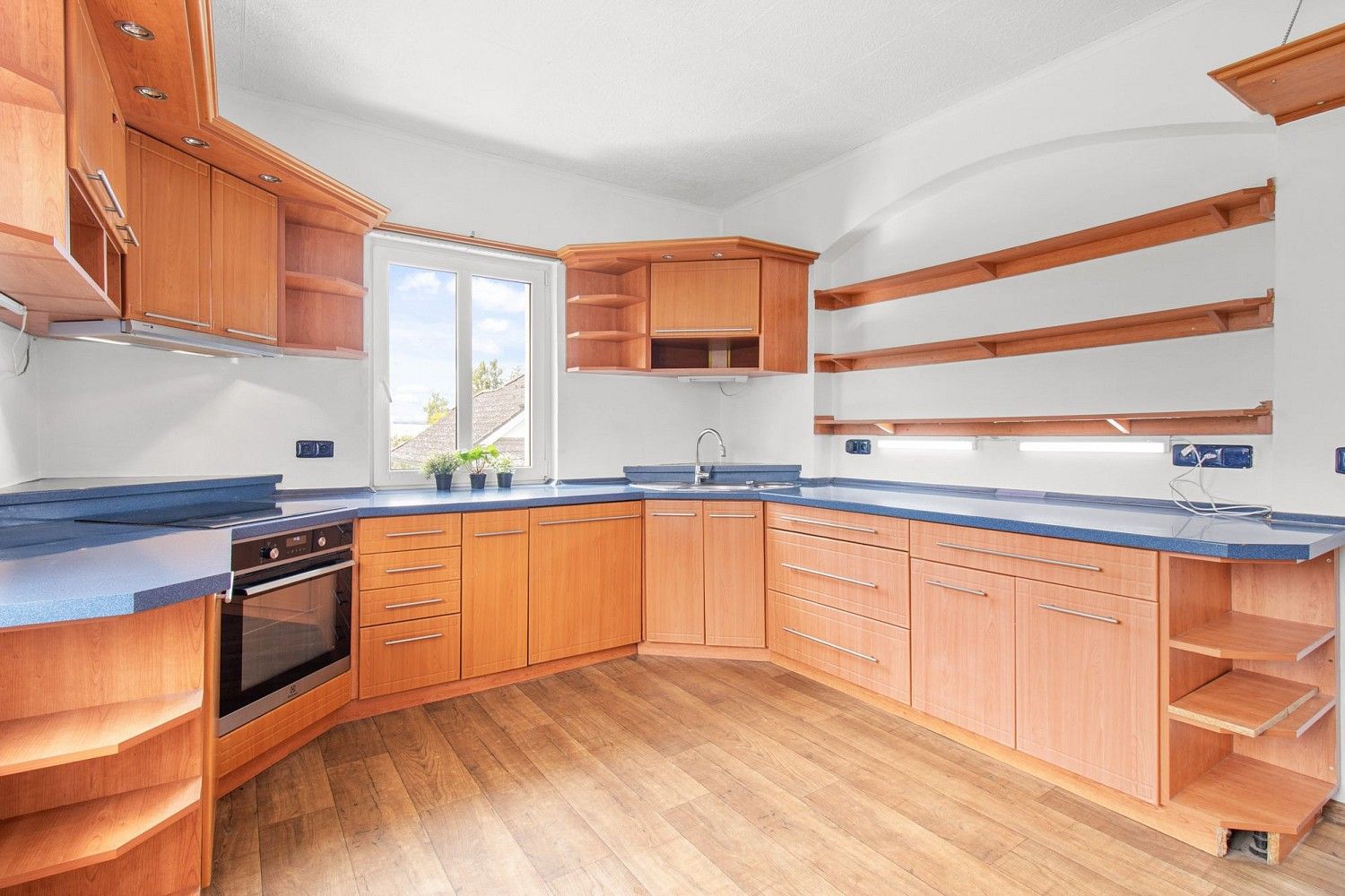 Rodinný dům · 360 m² · Merklínská, Karlovy Vary - Sedlec - 3