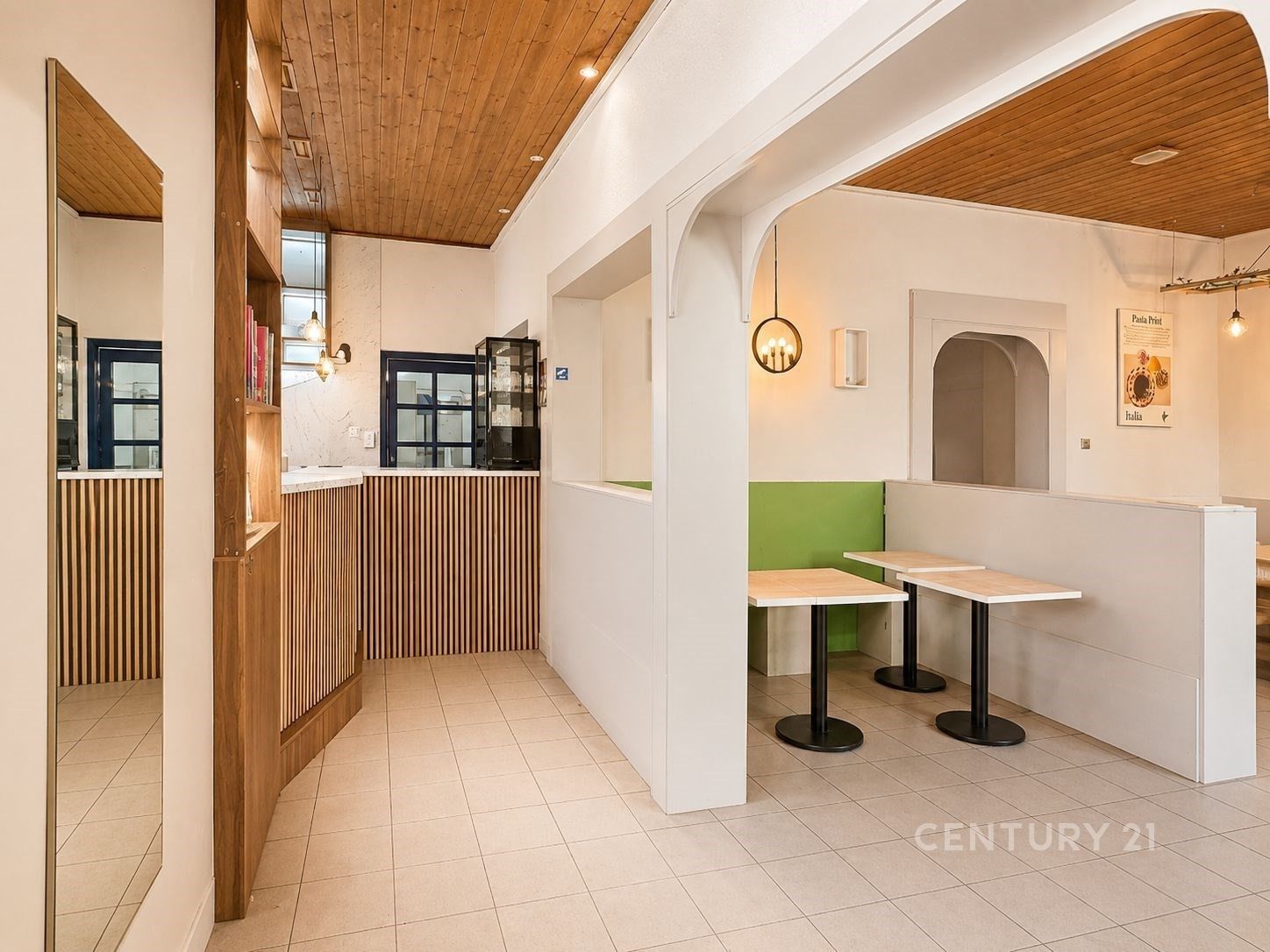 Restaurace · 105 m² · Slovenská 1072, Praha Vinohrady - 4