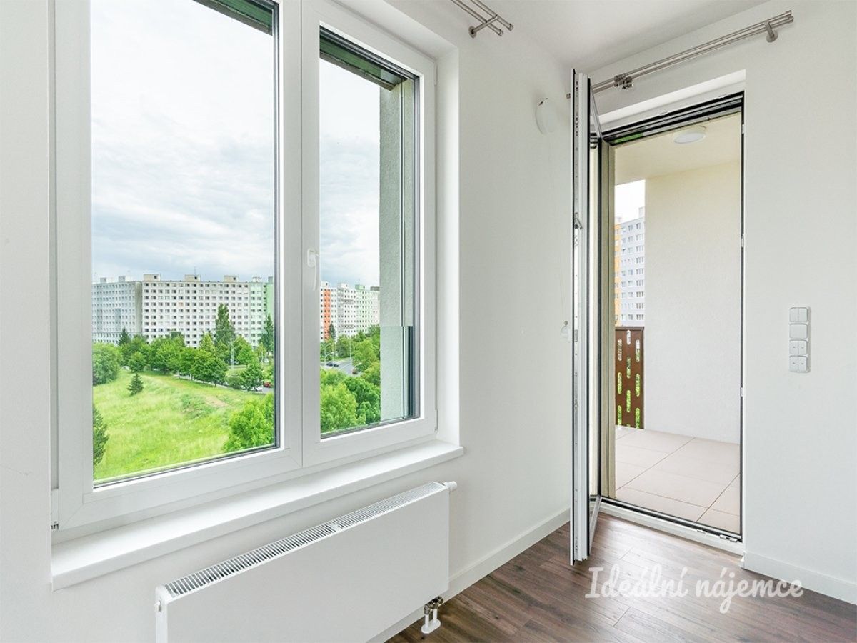 Byt 2+kk · 66 m² · Mukařovského, Praha - 4