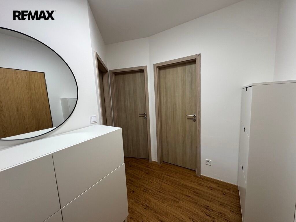 Pronájem byt 1+kk - Salačova 263, Praha Uhříněves, 36 m² - 5