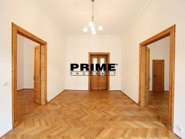 Pronájem byt - Ibsenova, Praha, 173 m²