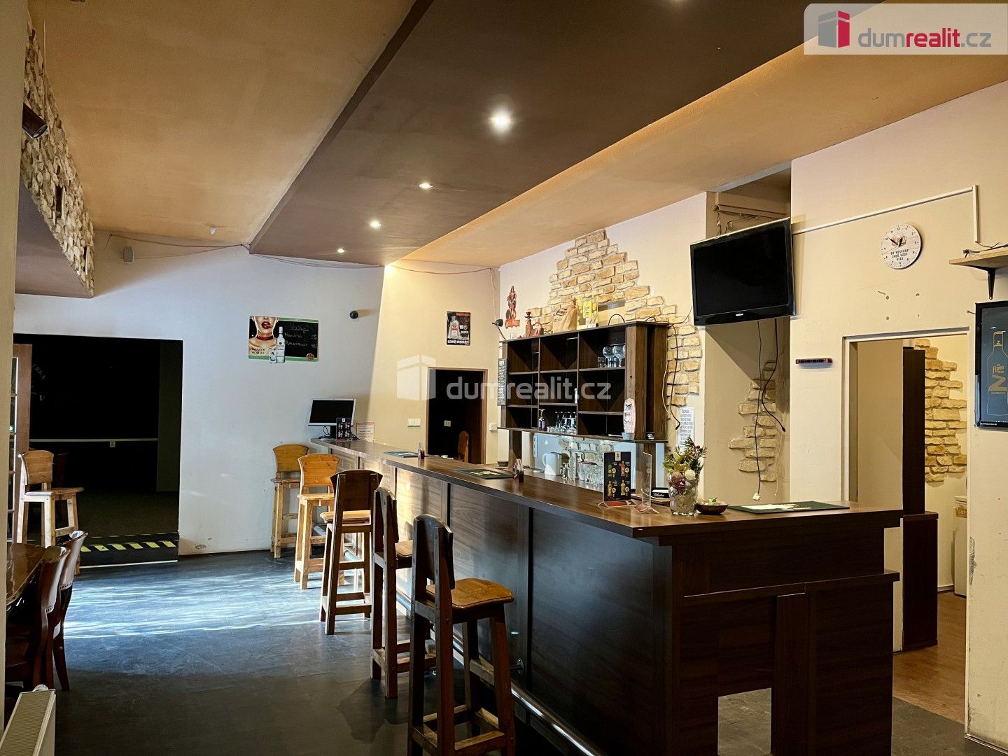 Obchodní prostory, U Koupaliště, Karlovy Vary, 208 m²