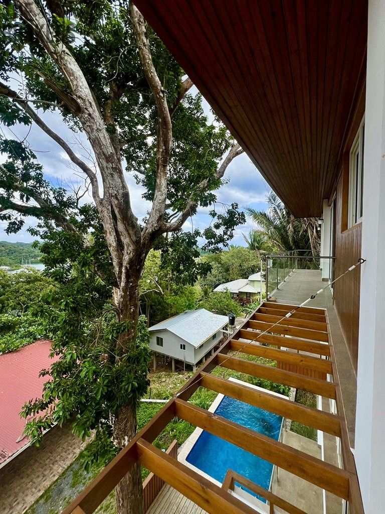 Prodej rodinný dům - 987 66, Zahraničí