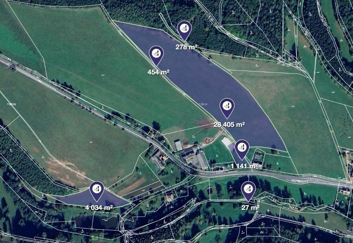 Louky, Hronov, 17 170 m²