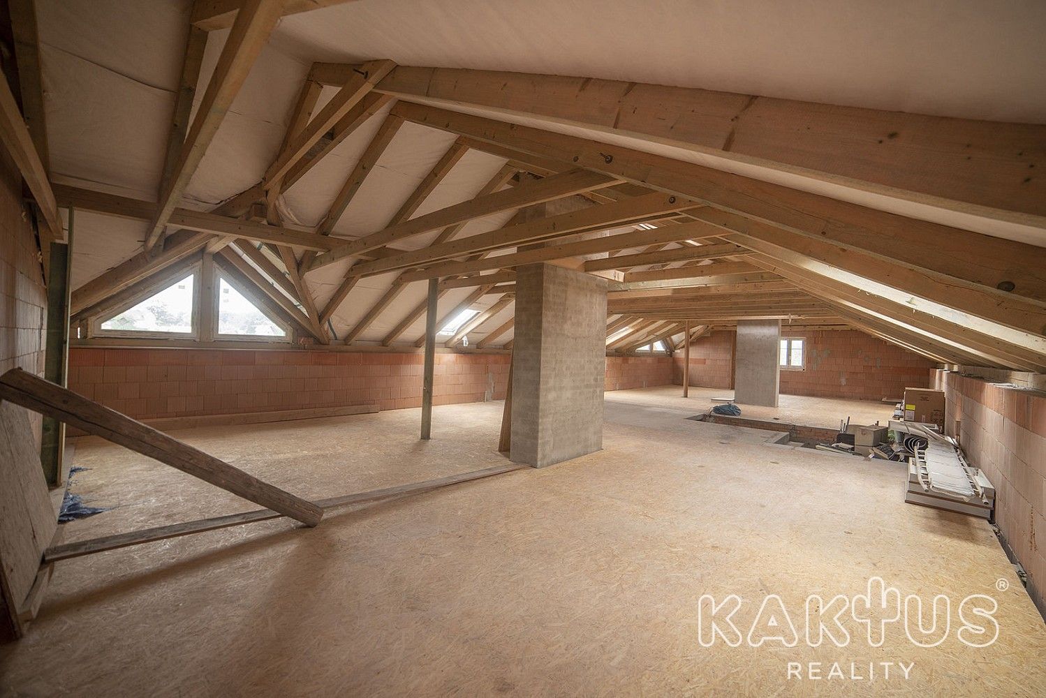 Pronájem komerční - Markvartovice, okres Opava, Moravskoslezský kraj, 180 m² - 5