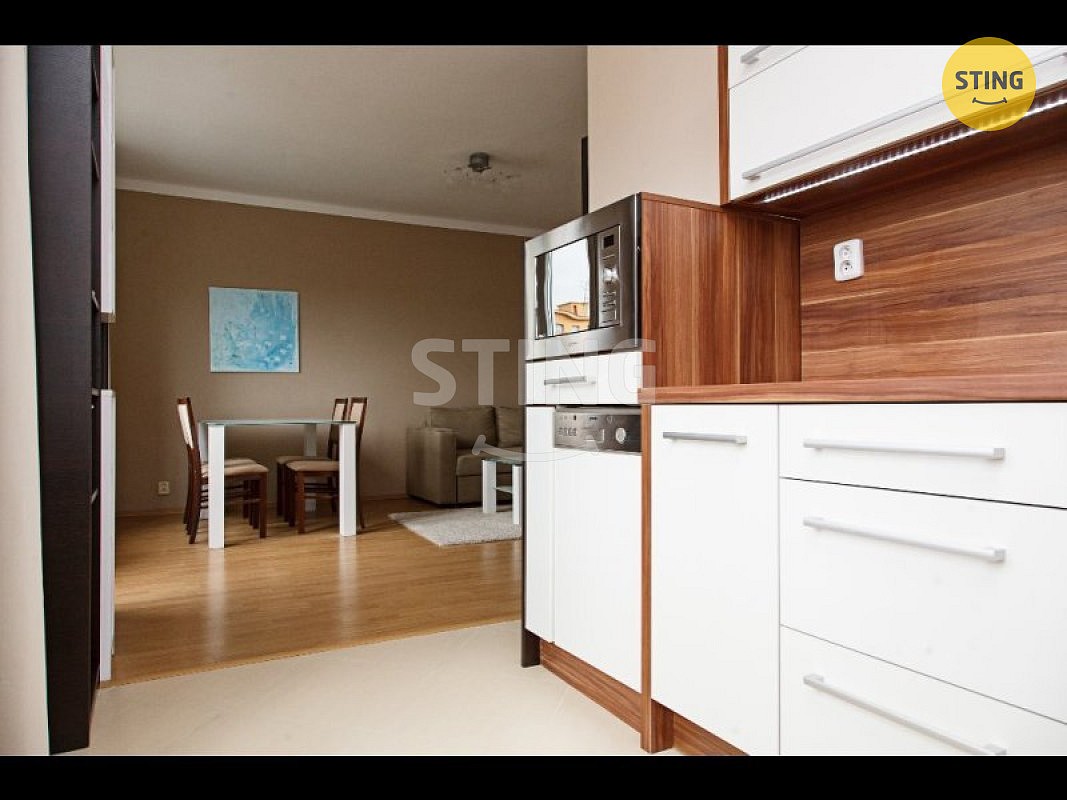 Prodej byt 2+kk - Španielova, Ostrava - Poruba, 52 m² - 2