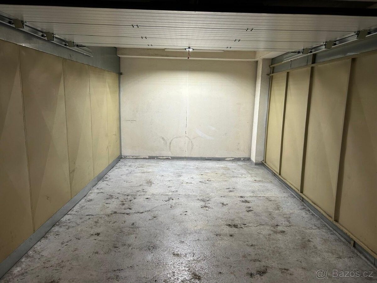 Pronájem garáž - Praha, 143 00