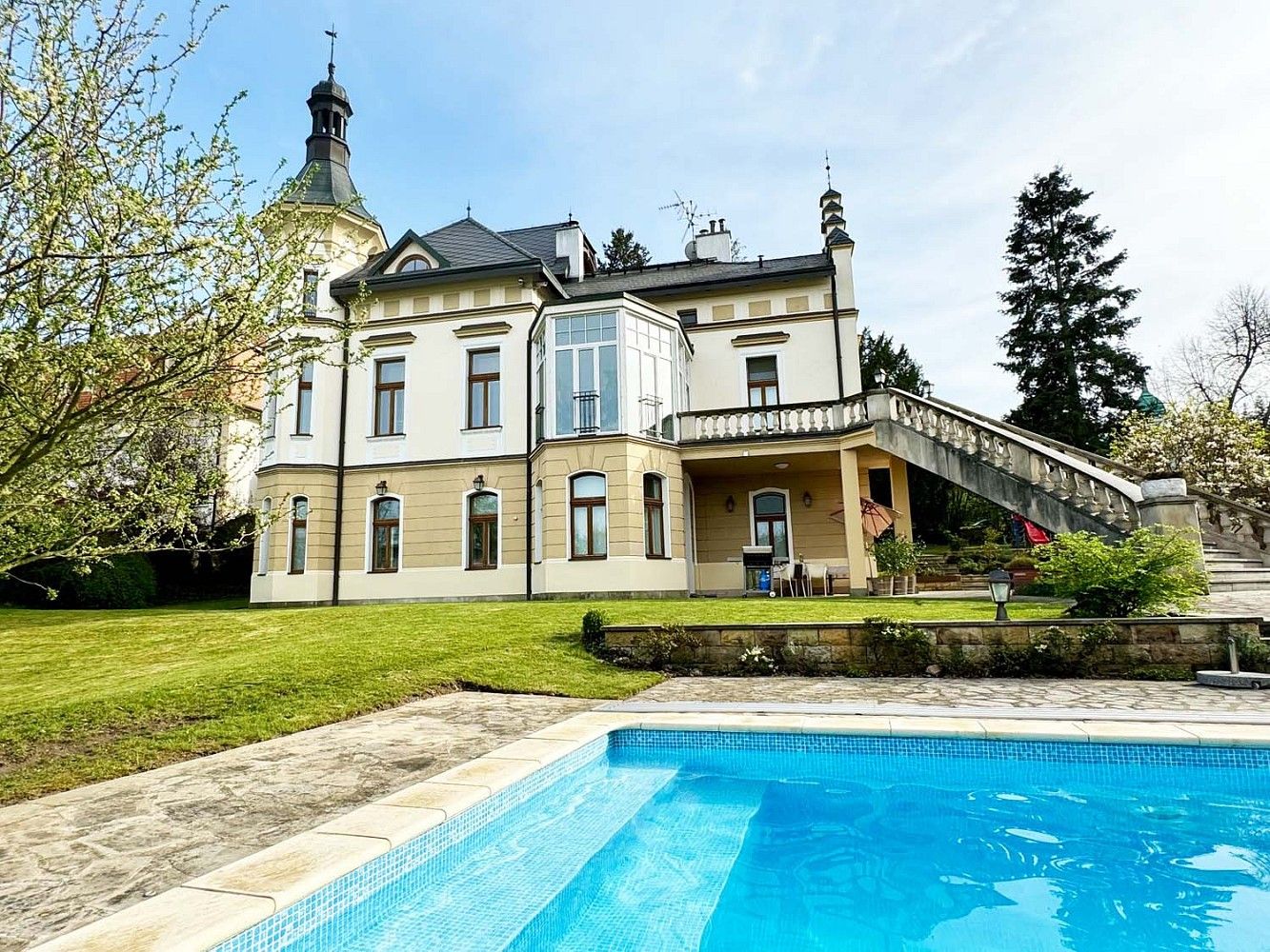 Vily, Krajníkova, Dobřichovice, okres Praha-západ, 581 m² - 1