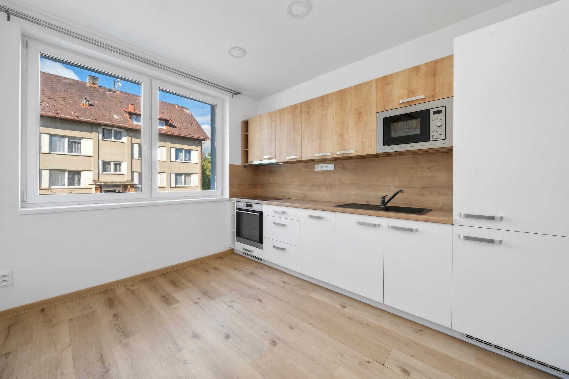 3+1, Nekvasovy, 77 m² - 2