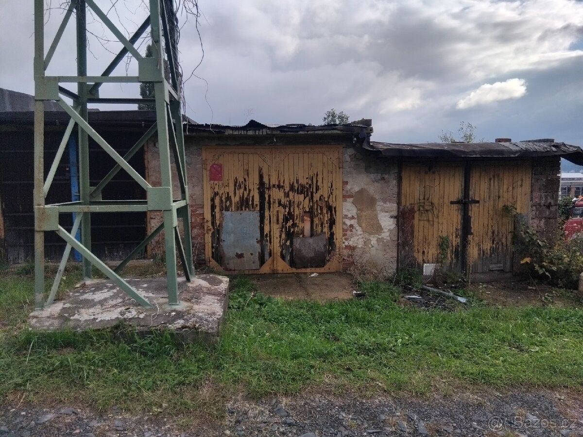 Garáže, Ústí nad Labem, 400 01
