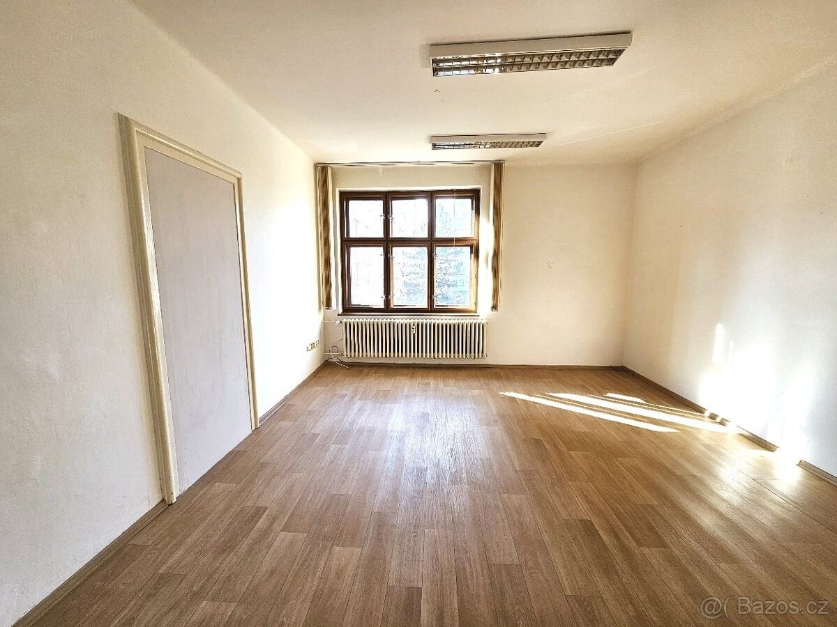 Kanceláře, Frýdek-Místek, 738 01