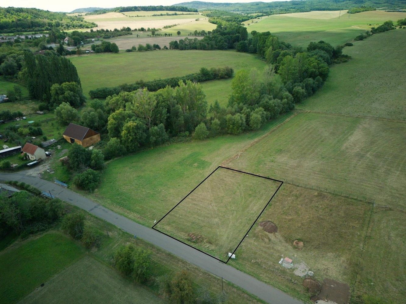Pozemek pro bydlení, 1 350 m²