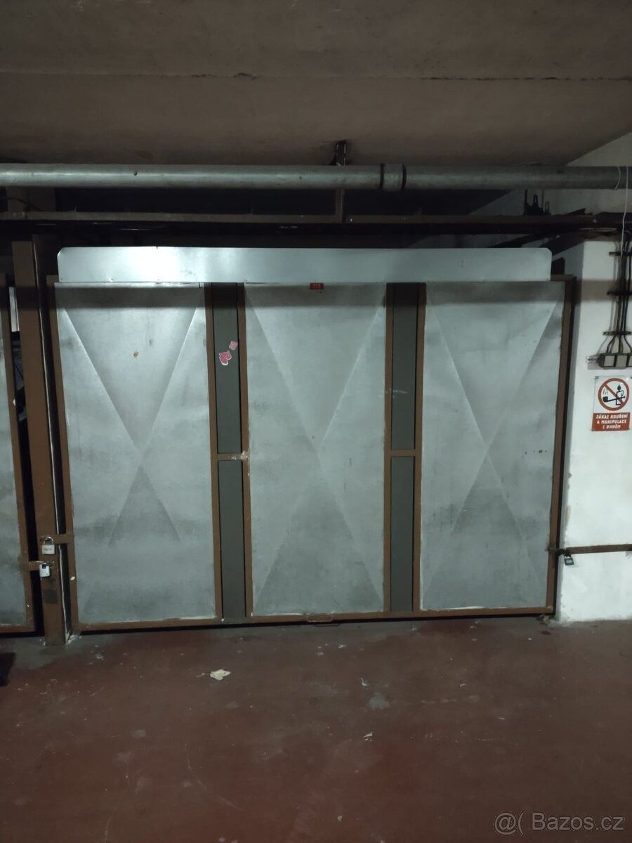 Garáže, Praha, 149 00