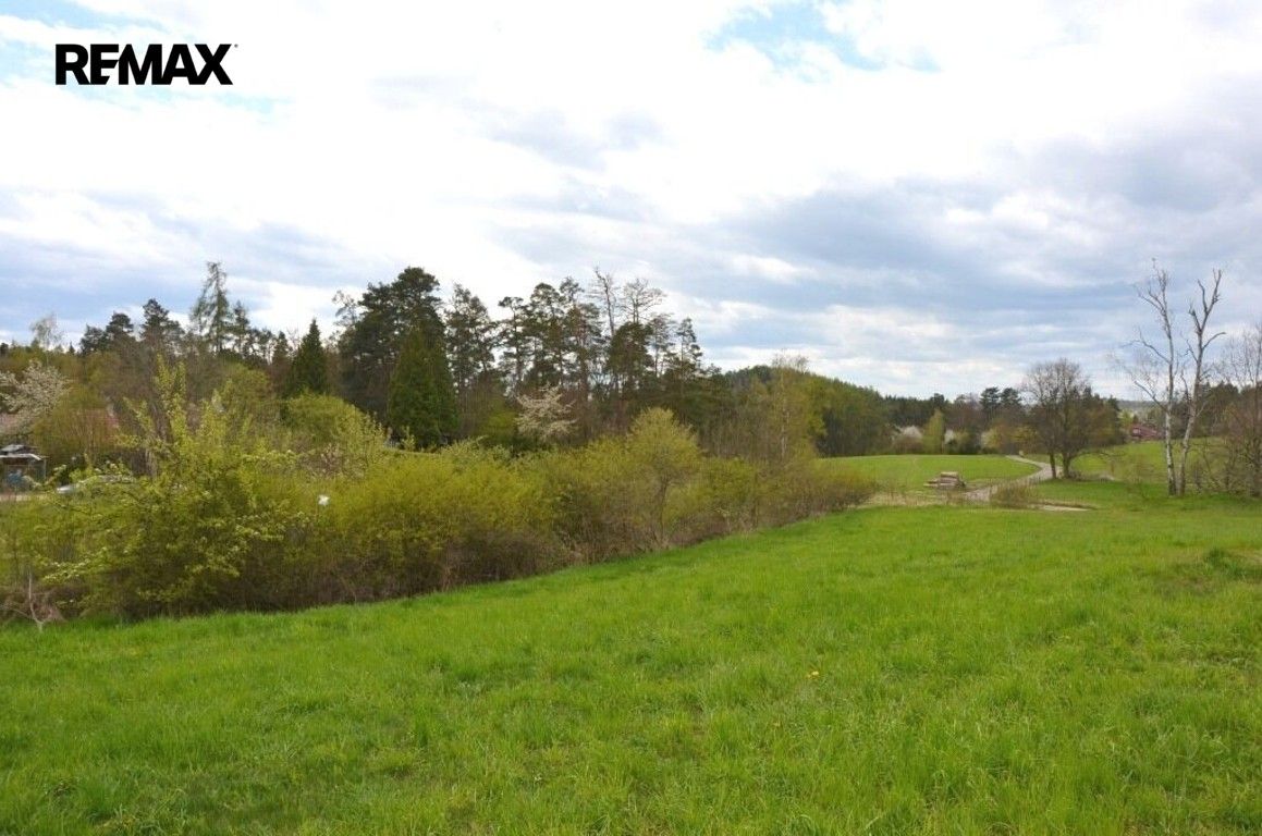 Zahrady, Pohoří, 941 m² - 1