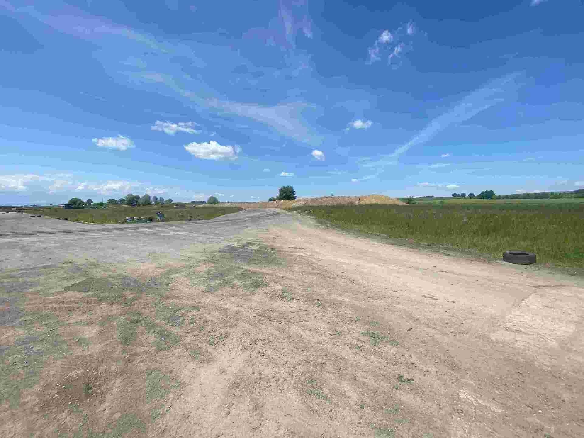 Ostatní, Kravaře, 2 m²