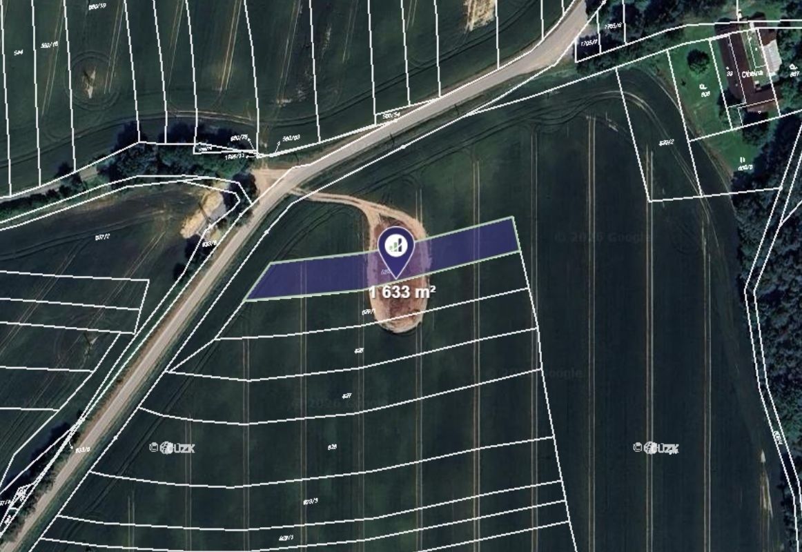 Pozemek pro bydlení, 1 633 m²