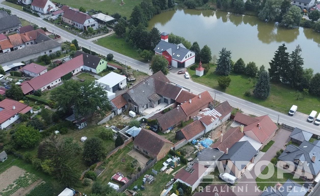 Rodinné domy, Polenská 41, Dobronín, 301 m² - 2