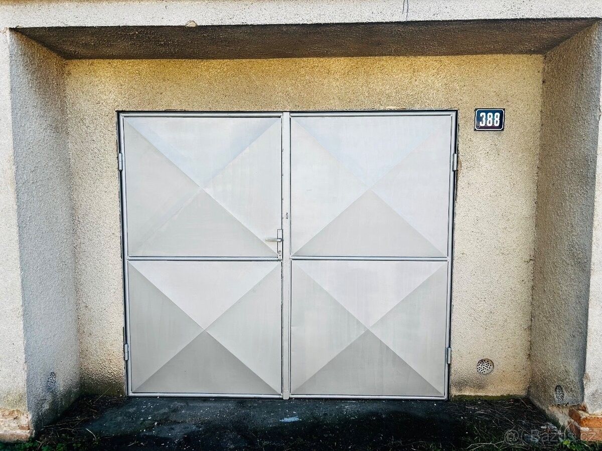 Prodej garáž - Čáslav, 286 01