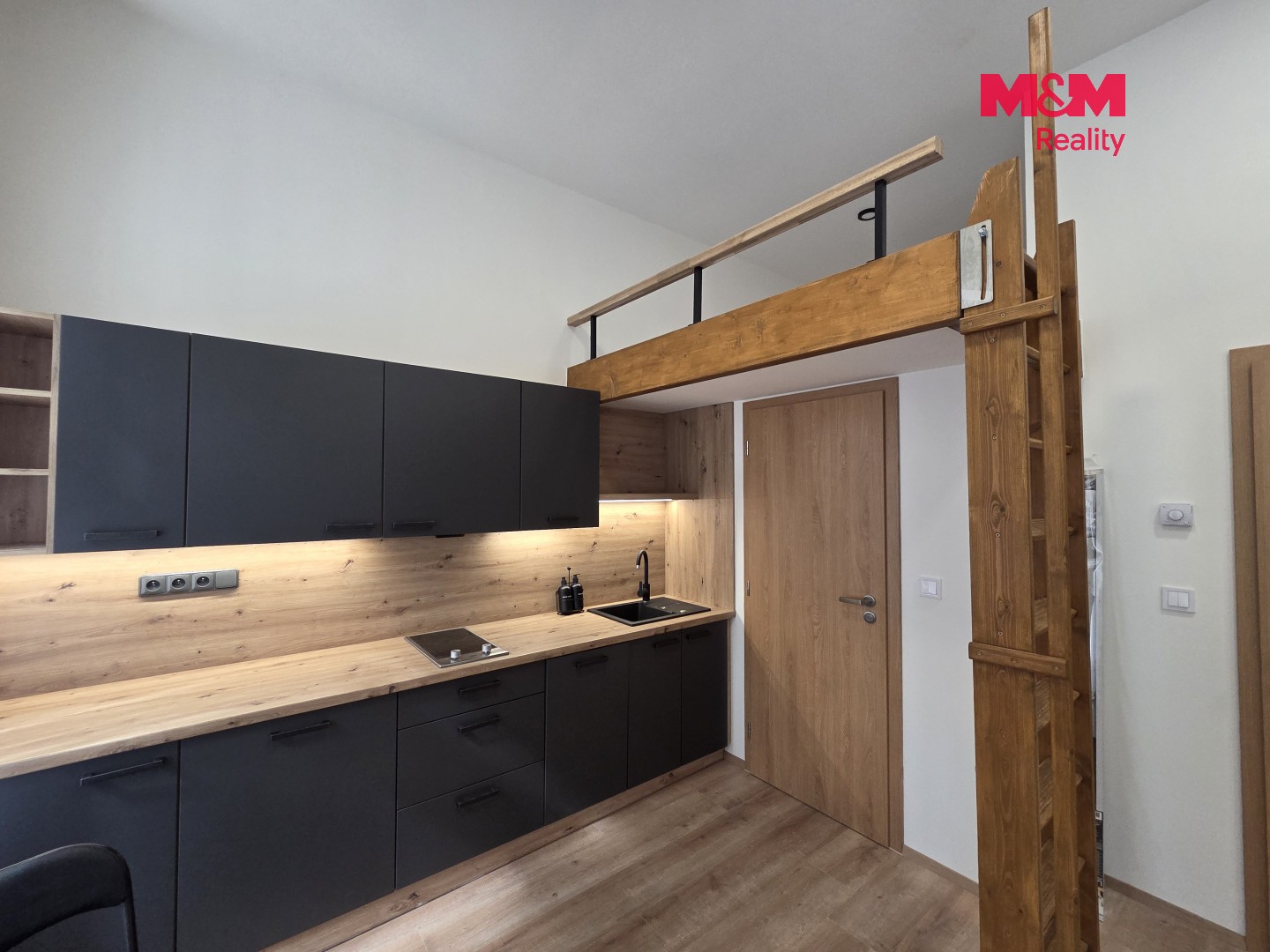 Byt 1+kk · 18 m² · Sokolská, Praha - 3