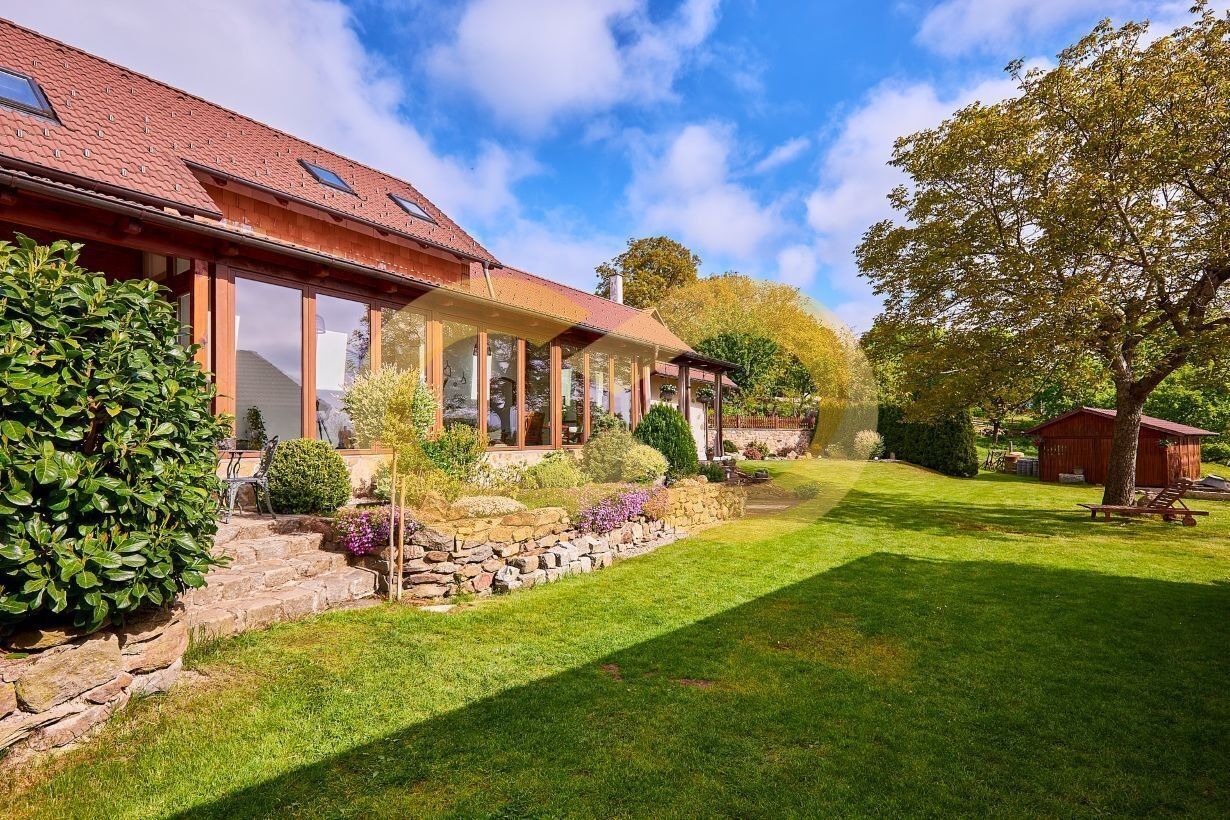 Prodej rodinný dům - Horní Nakvasovice, Bušanovice, 300 m²