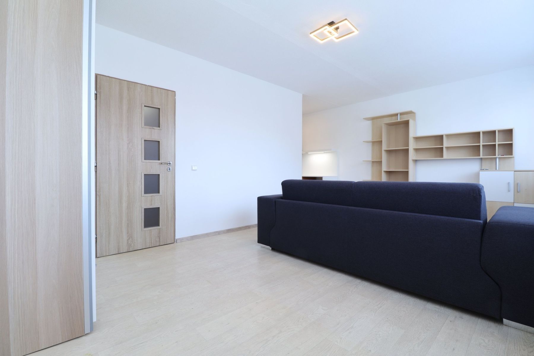 Pronájem byt 1+kk - Vít. Nezvala, Kladno - Kladno, Středočeský kraj, 33 m² - 5