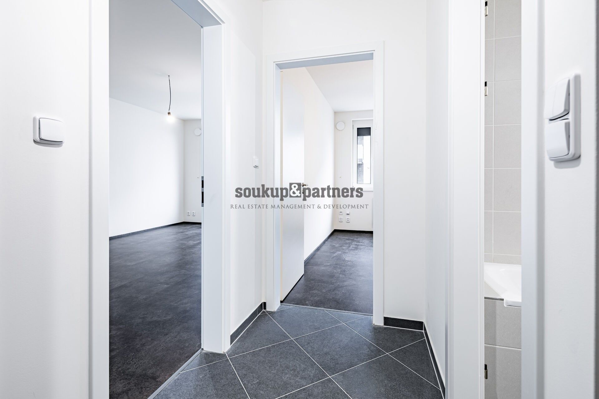 Prodej byt 2+kk - Návarovská, Praha, 61 m²