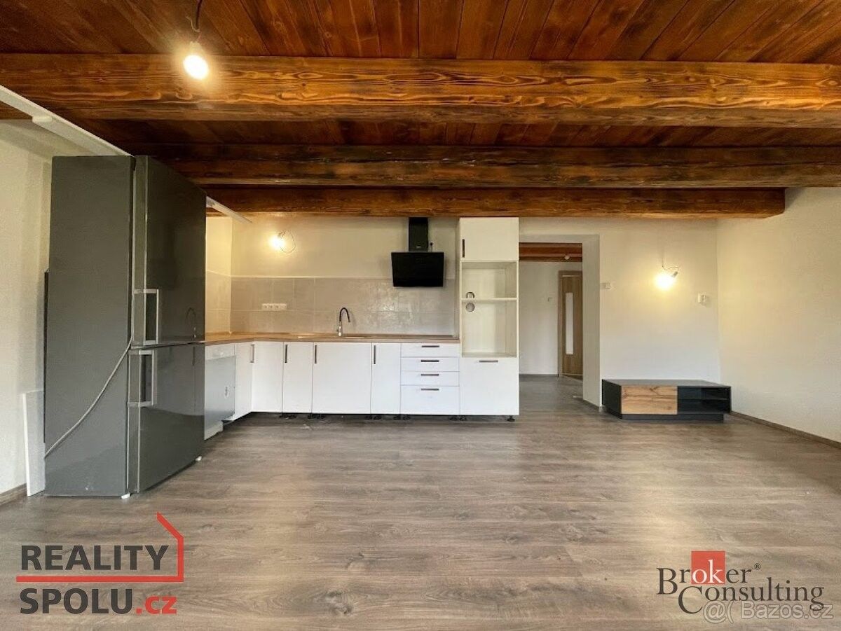 Rodinné domy, Komárov u Hořovic, 267 62