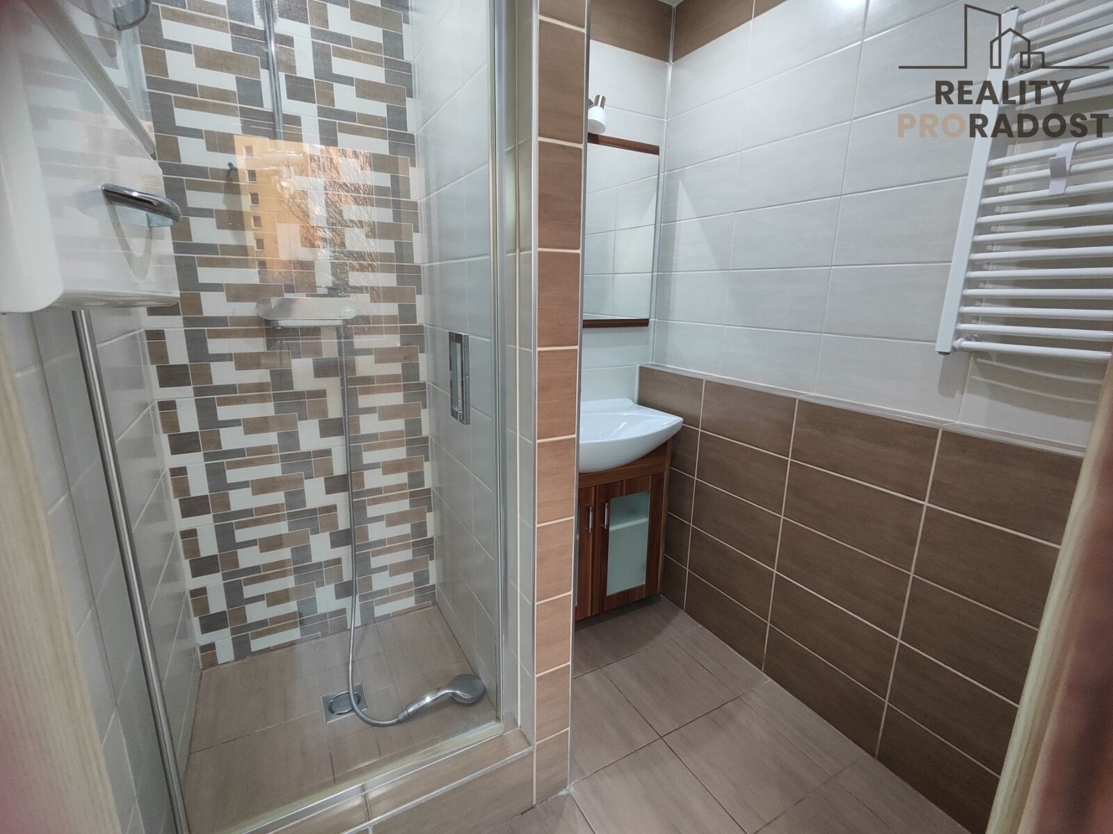 Byt 2+1 · 62 m² · Dřínovská, Chomutov - 4