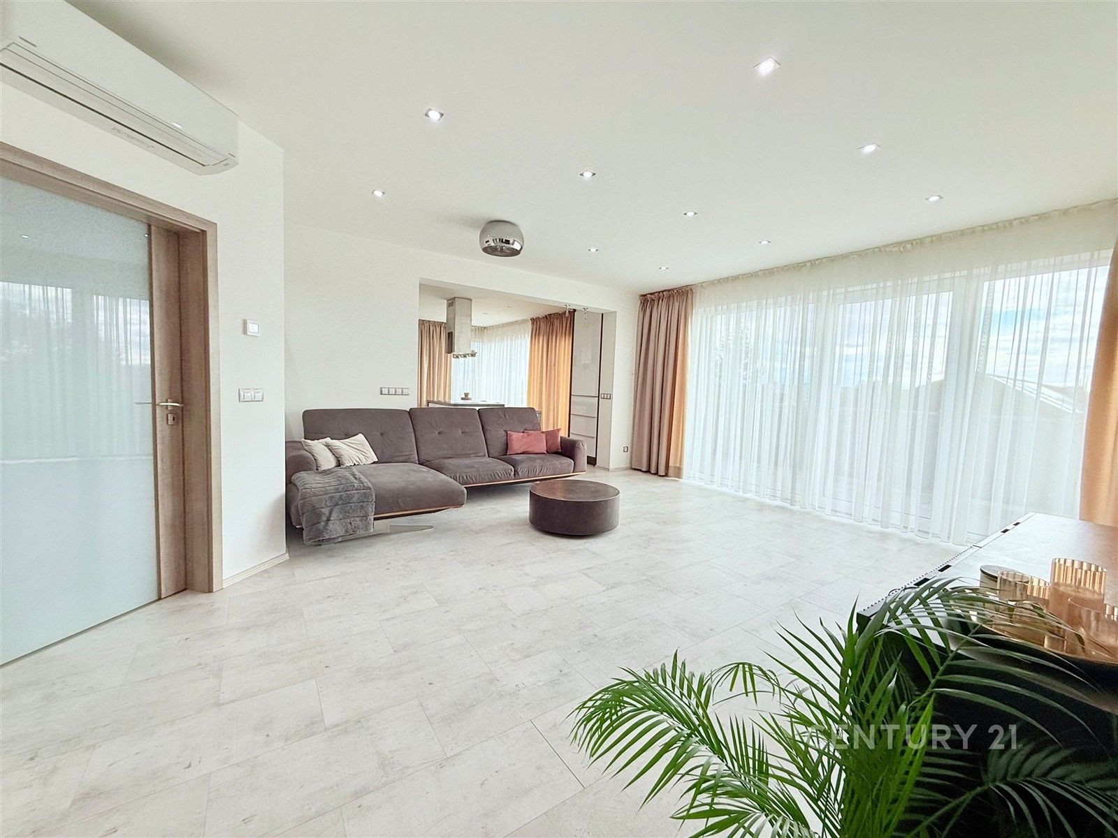 Prodej byt 4+kk - Marxova, Hodonín, 135 m²