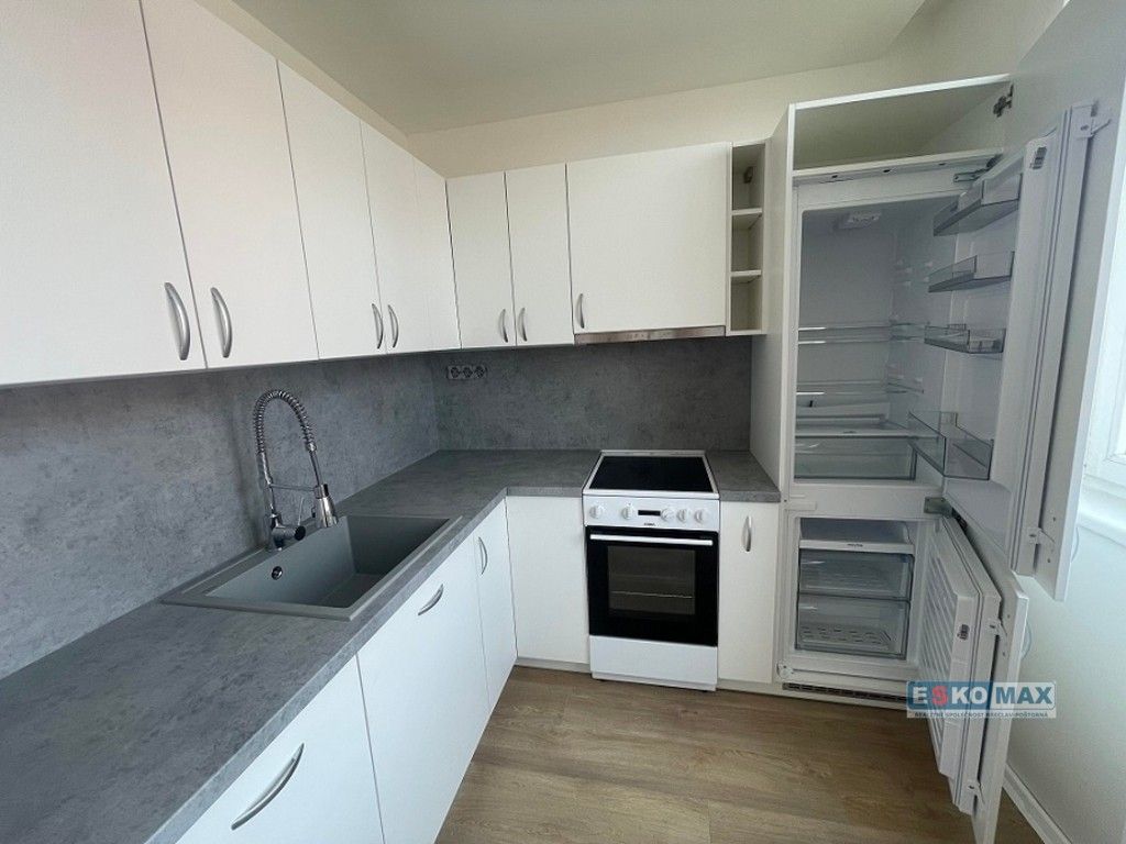 Pronájem byt 2+1 - U Splavu, Břeclav, 58 m²