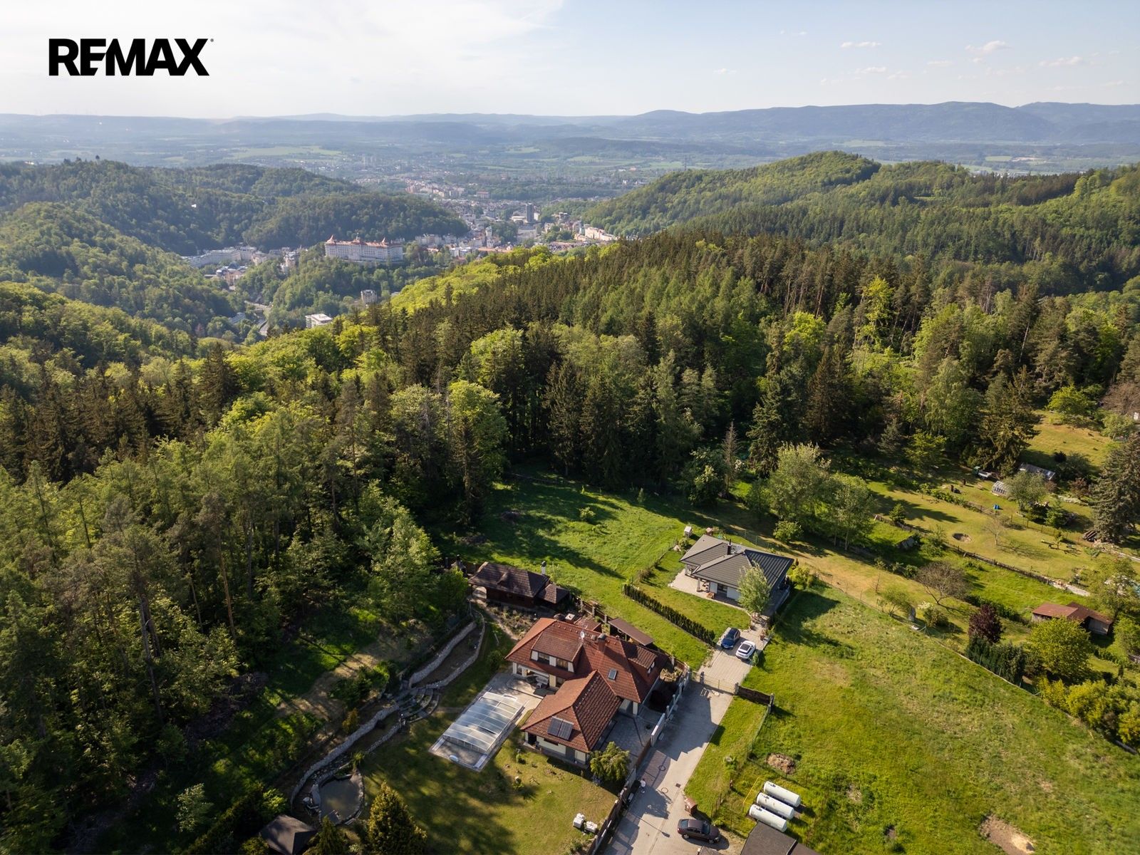 Prodej pozemek pro bydlení - Karlovy Vary, 3 902 m² - 5
