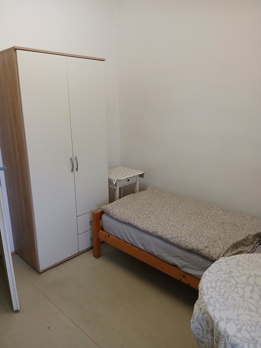 Pronájem byt - Úžice u Kralup nad Vltavou, 277 45