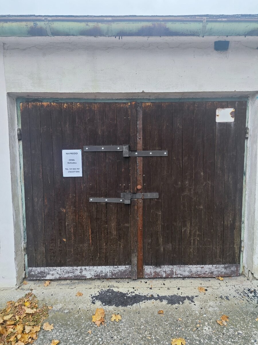 Garáže, Most, 434 01