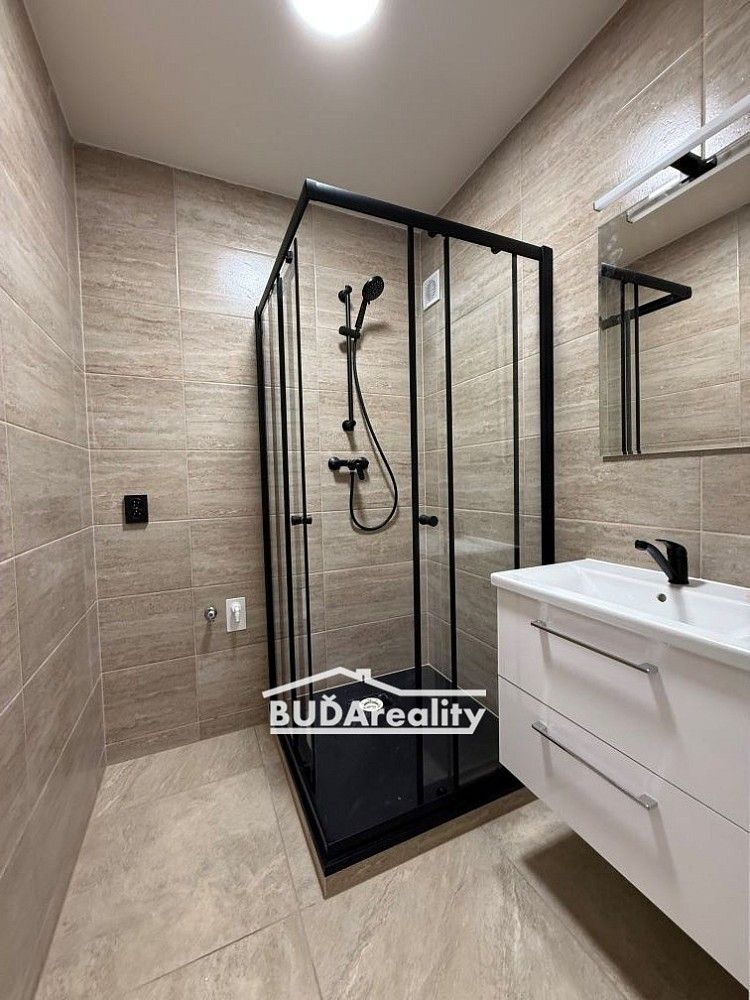 Prodej byt 2+kk - Otrokovice, okres Zlín, Zlínský kraj, 58 m² - 5