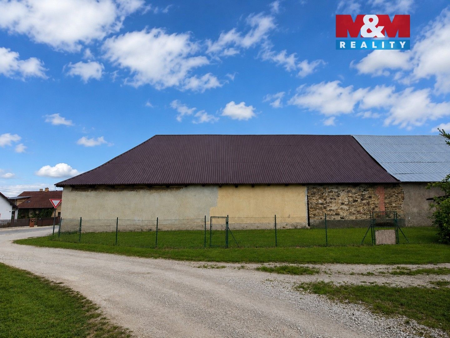 Sklady, Beskydy, 350 m² - 1