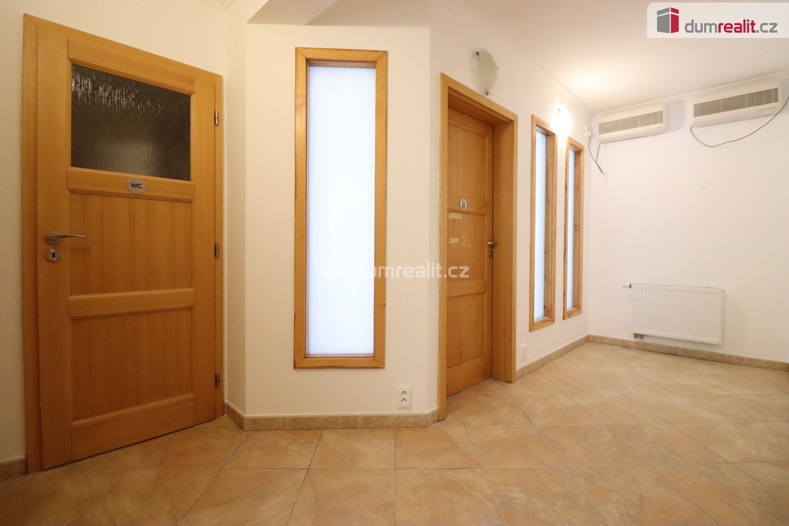 Pronájem komerční - Severní, Karlovy Vary, 84 m²