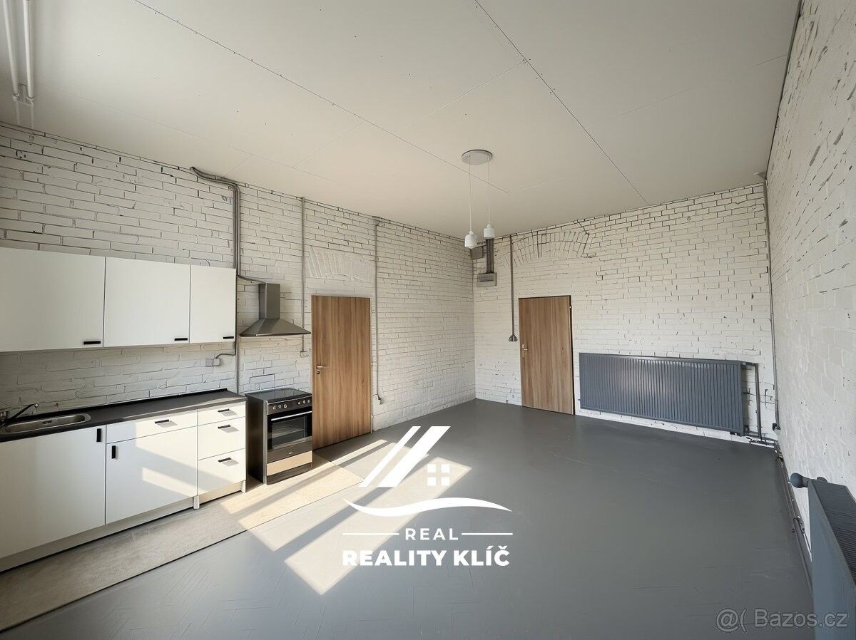 Pronájem byt - Ostrava, 711 00