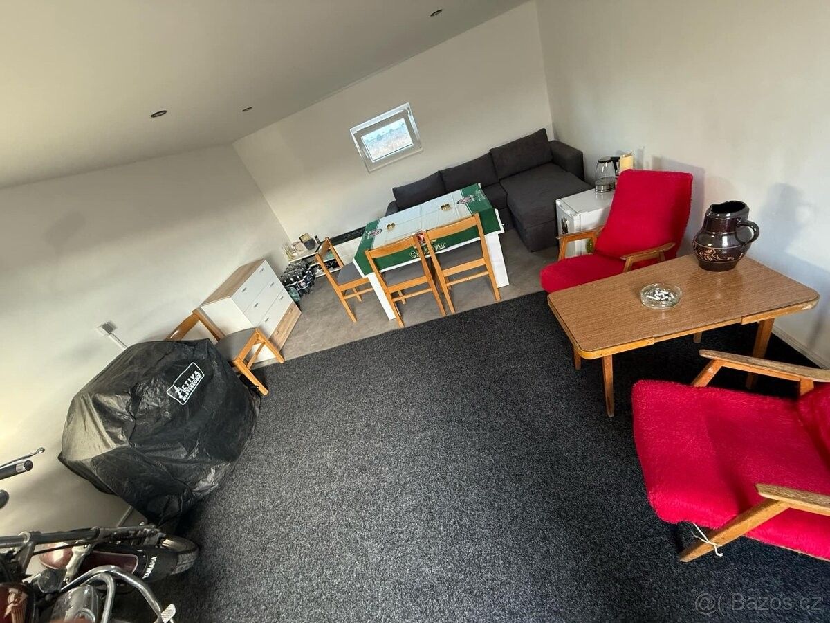 Garáže, Blovice, 336 01