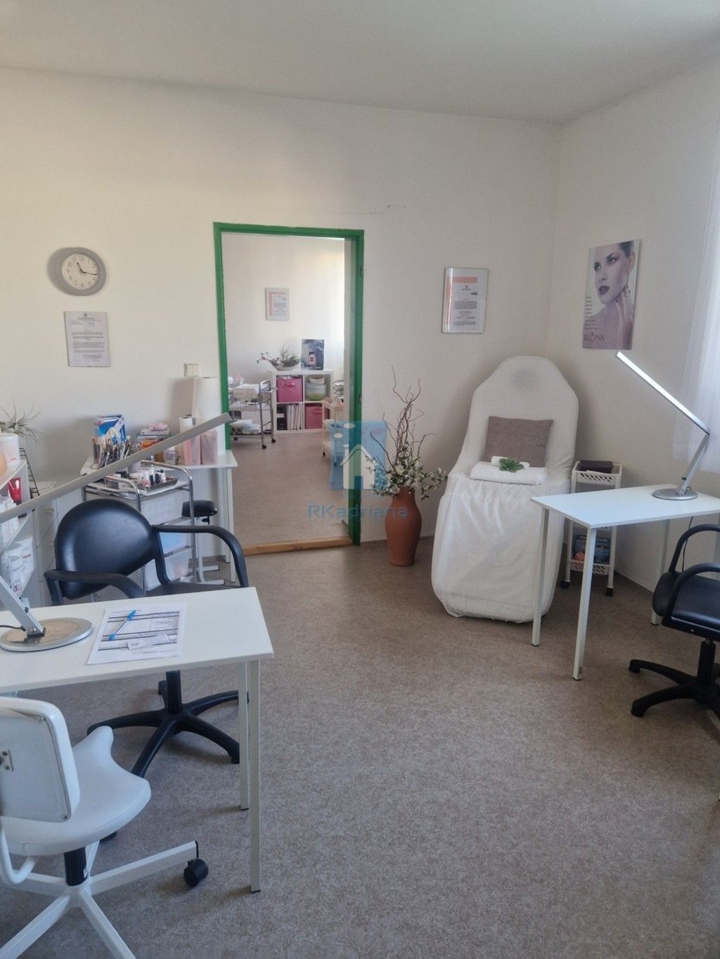 Pronájem kancelář - Jateční, Plzeň, 48 m²