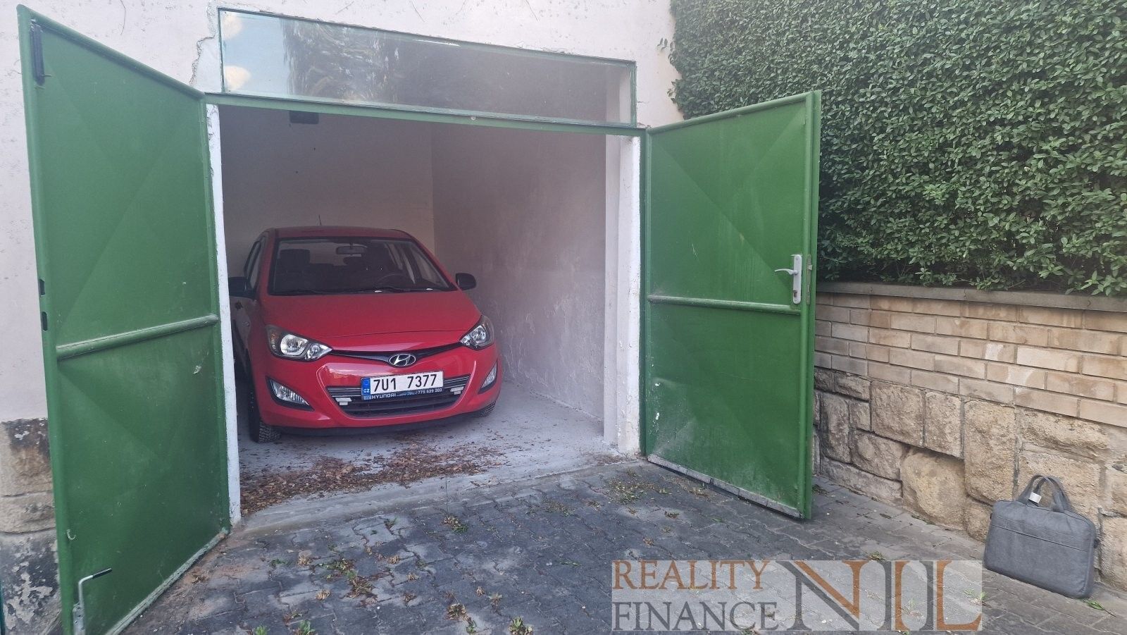 Garáže, Karlovarská 565, Plzeň Severní Předměstí, 24 m² - 1