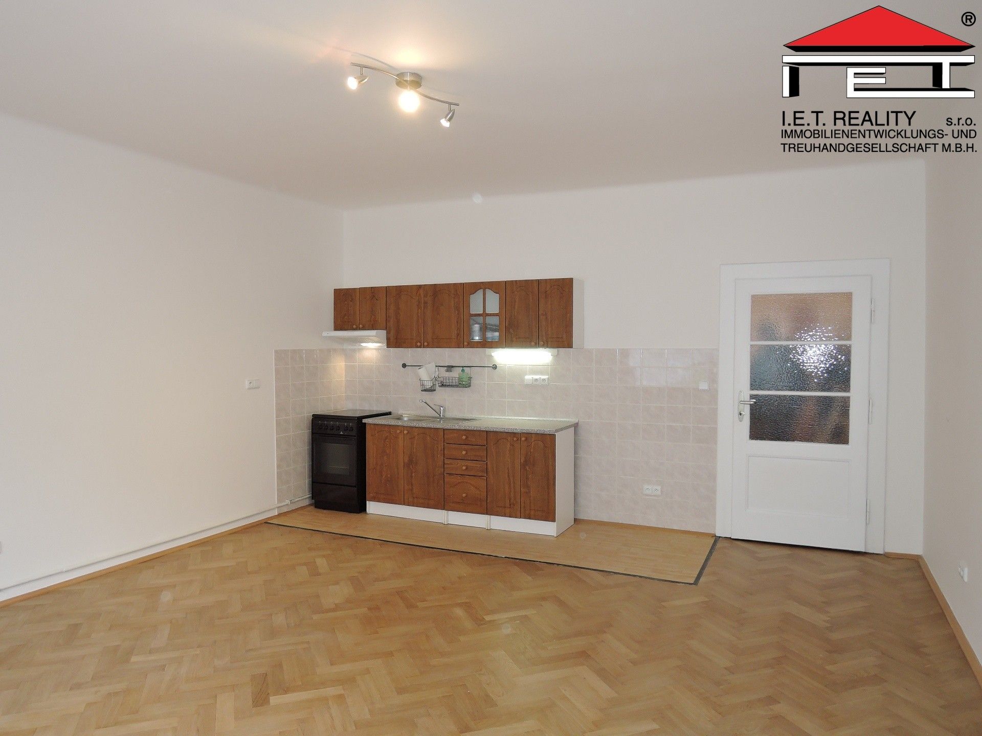 1+kk, Nuselská, Praha, 41 m² - 1