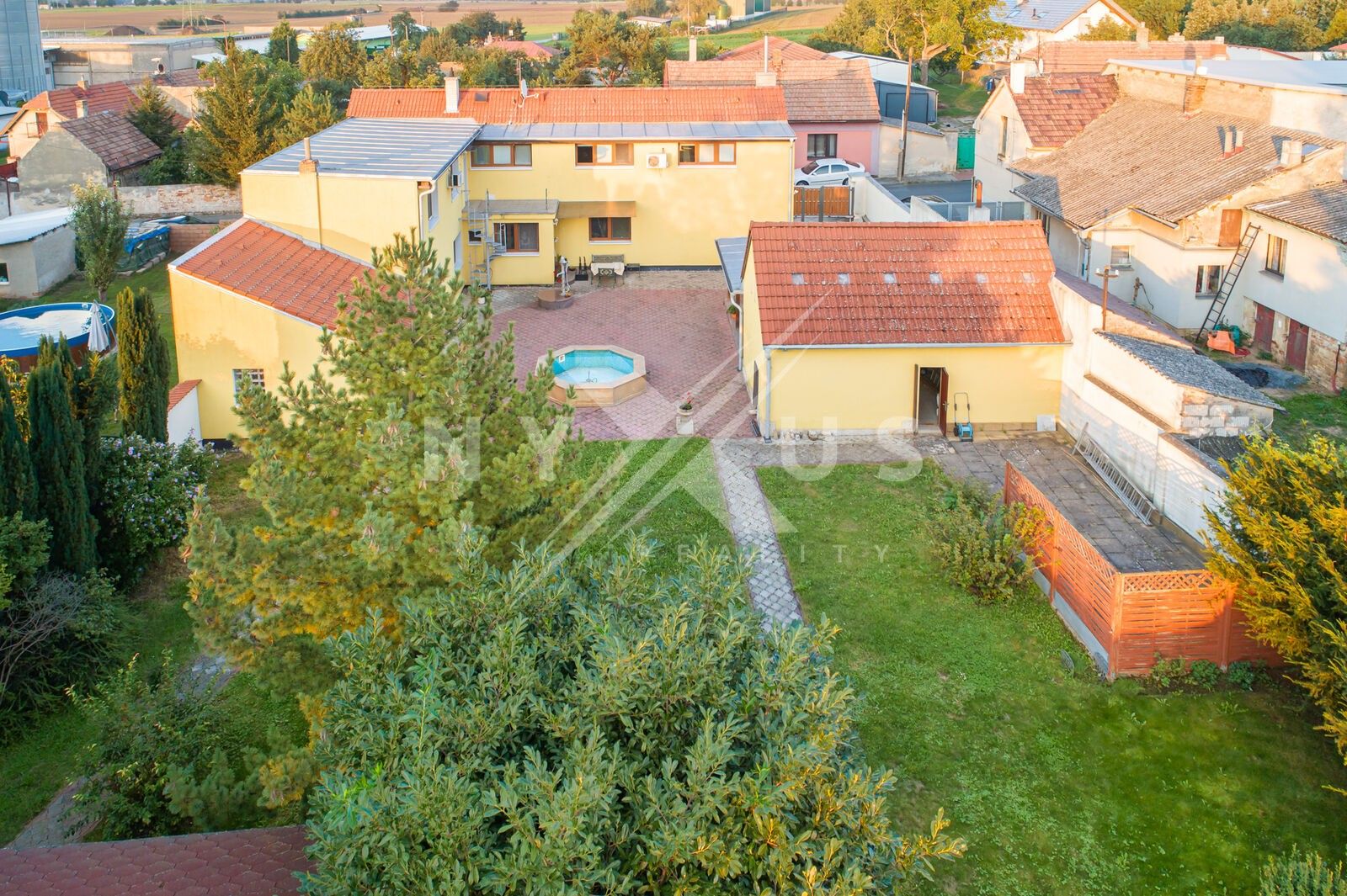 Rodinné domy, Starý, Brázdim, 250 m²
